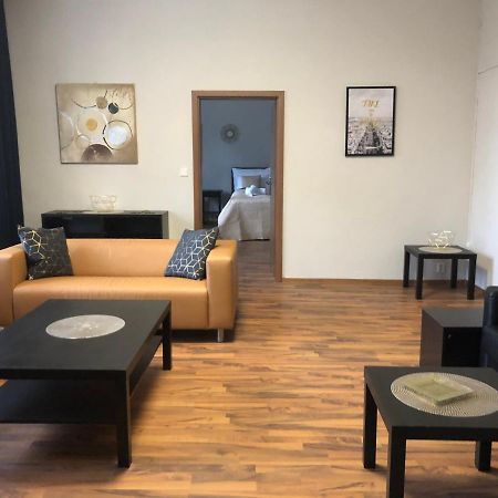 Old Town Boutique Apartments Ліберець Екстер'єр фото