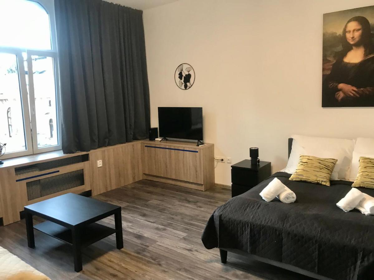Old Town Boutique Apartments Ліберець Екстер'єр фото