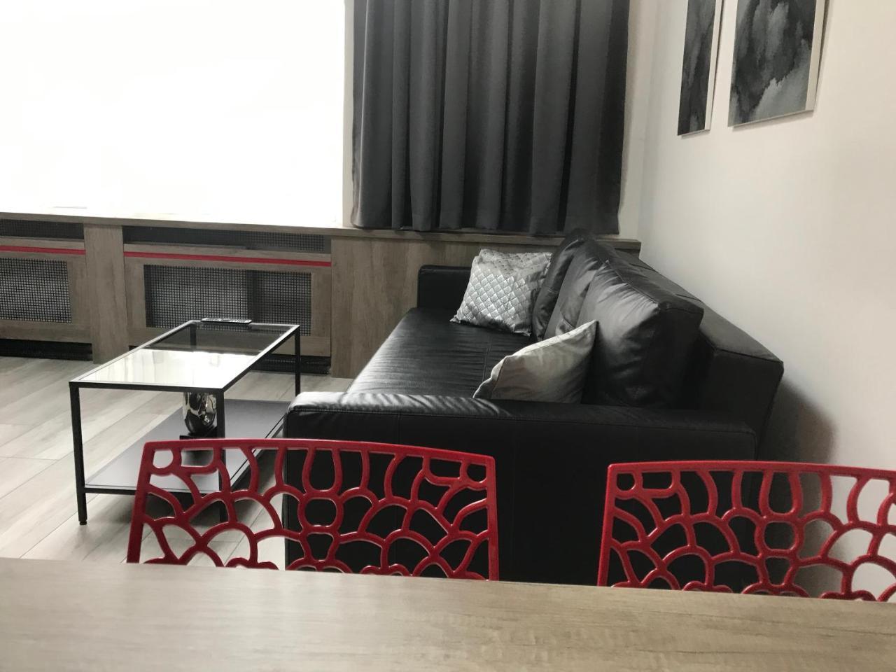 Old Town Boutique Apartments Ліберець Екстер'єр фото