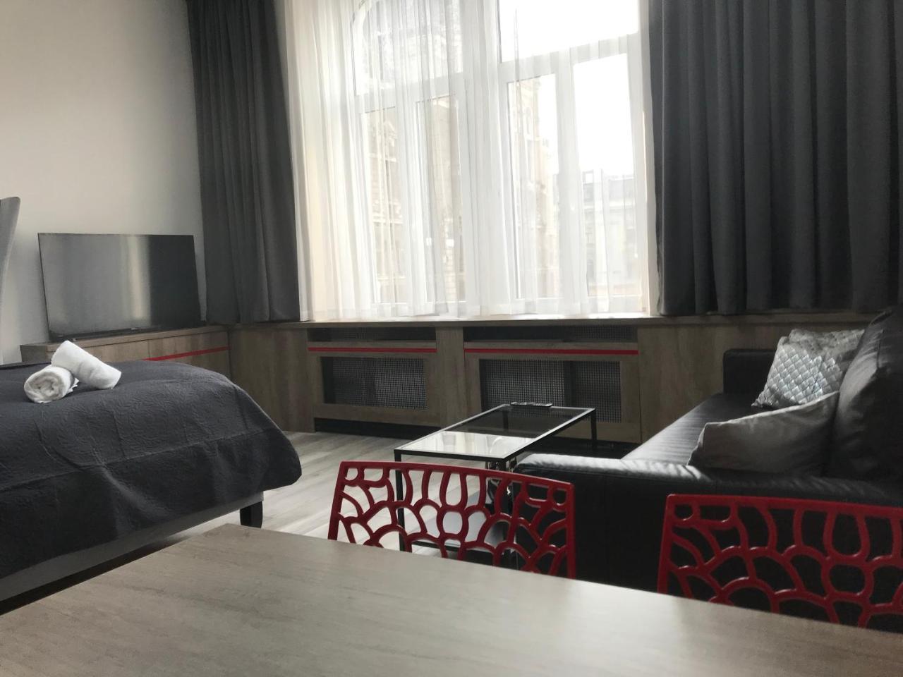 Old Town Boutique Apartments Ліберець Екстер'єр фото
