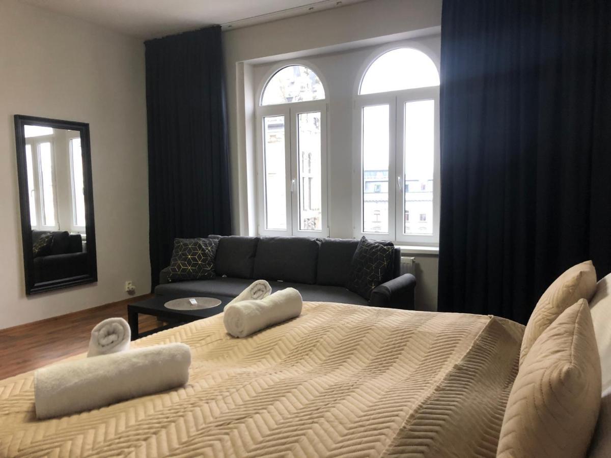 Old Town Boutique Apartments Ліберець Екстер'єр фото