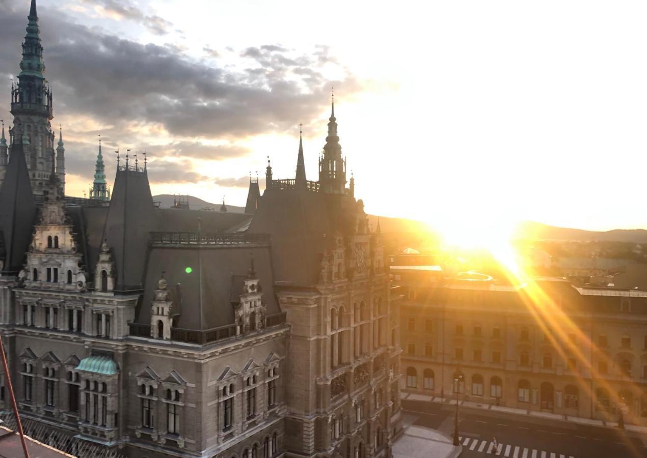 Old Town Boutique Apartments Ліберець Екстер'єр фото